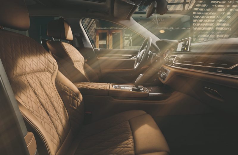 THE 7 – Flagship Luxurious Saloon