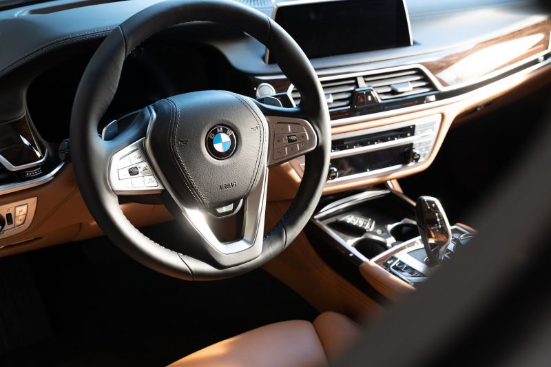 THE 7 – Flagship Luxurious Saloon